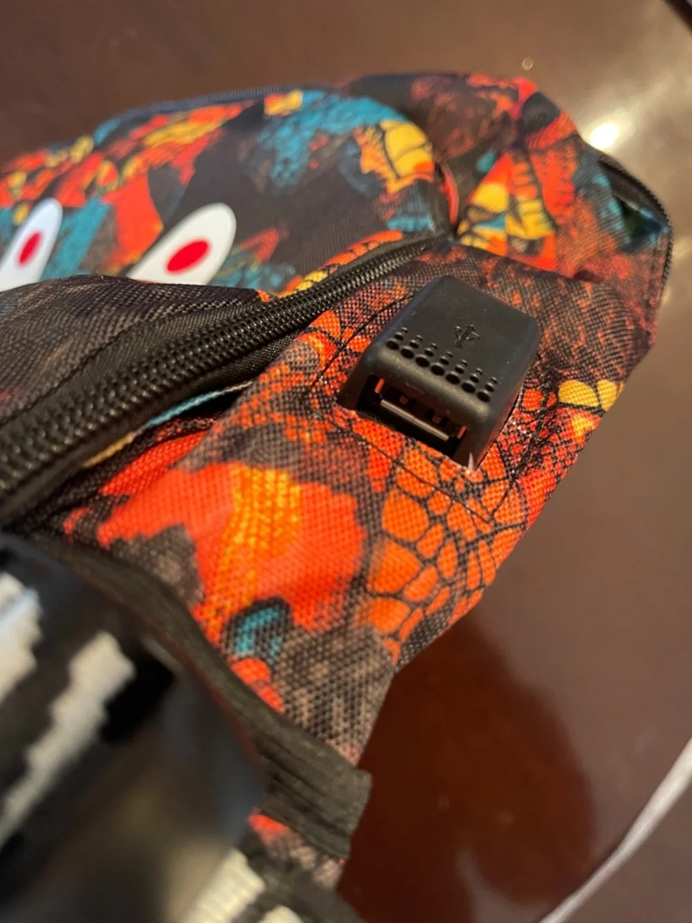 Shark Teens Backpack snake skin camo Waterproof USB Laptop Backpack nwt
